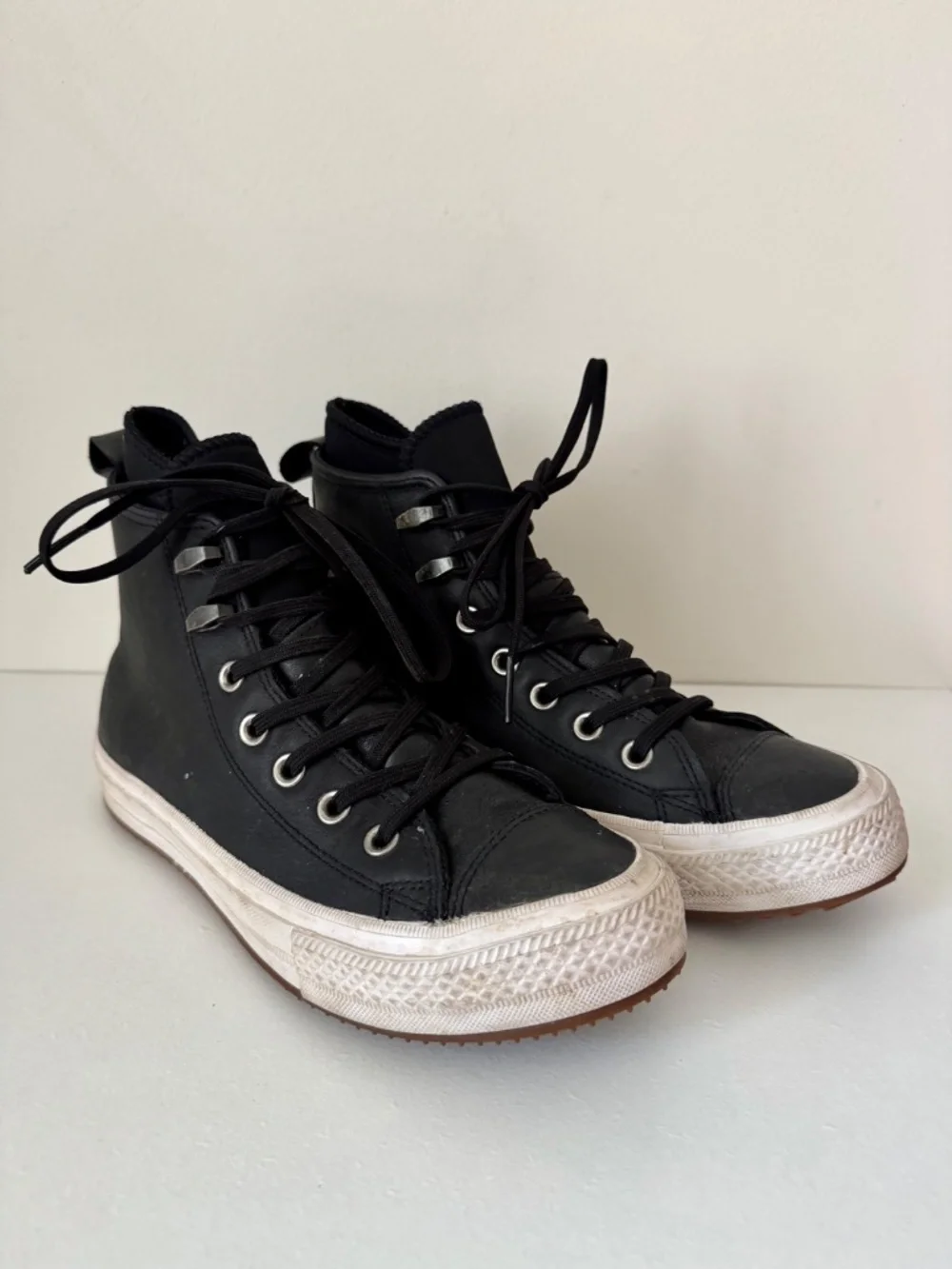 Converse Chuck Taylor All Star Waterproof Leather Boot High Top Black Women's 8 - Picture 4 of 9